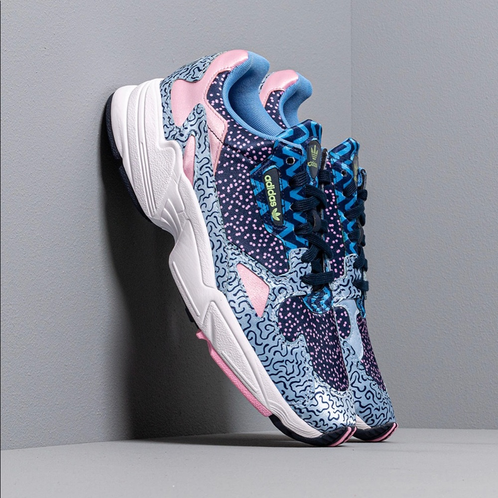 Adidas out loud blue and pink dot sneakers